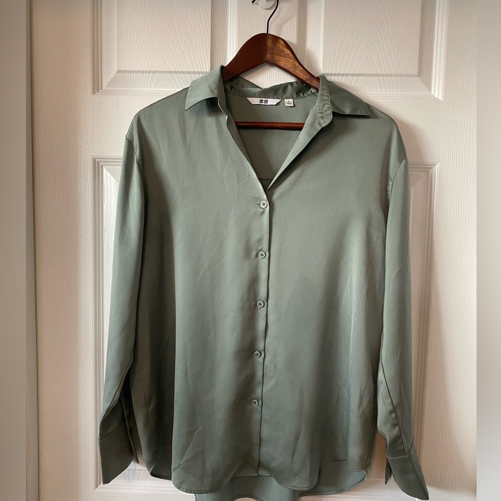 Uniqlo Sage Green Shirt